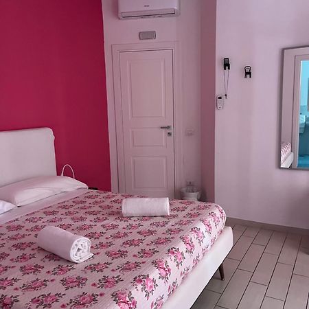 Vomerooms Неаполь Экстерьер фото